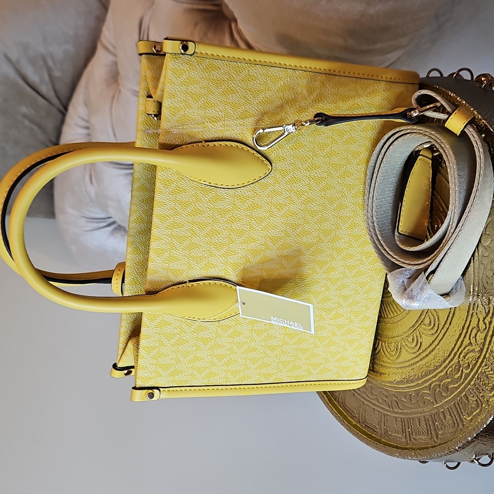 Michael Kors Mirella Small Signature Logo Crossbody Bag - Picture 6 of 10